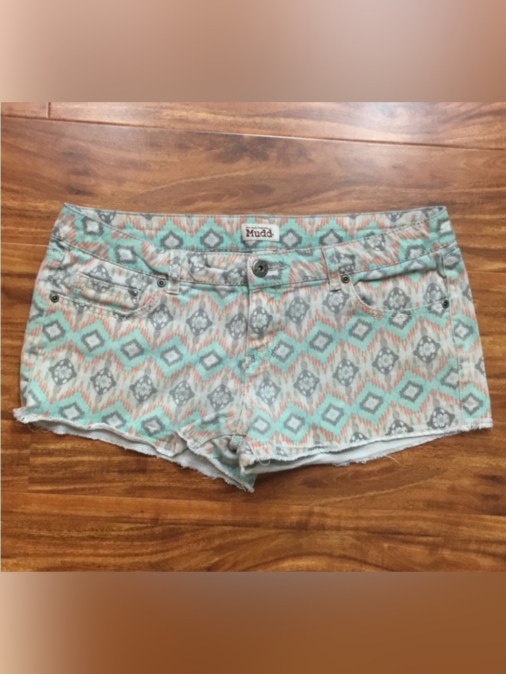 3/$25 Mudd Junior Turquoise Southwestern Midrise Cutoff Denim Short Size 15 Boho
